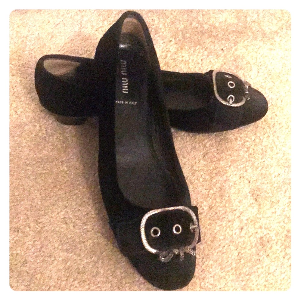 Miu miu black velvet shoes with buckle